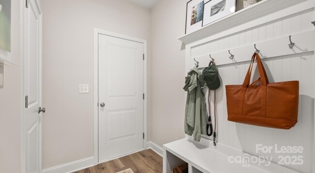 Building Photo - 1748 Marglyn Dr