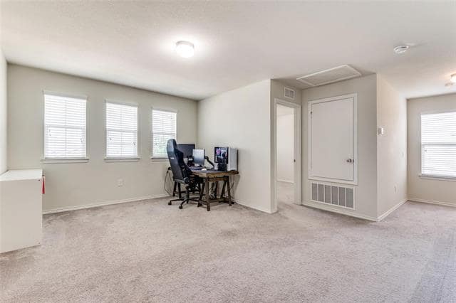 Building Photo - 1808 Vernon Dr