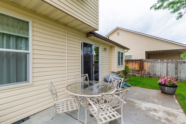 Building Photo - Just listed home for rent!
