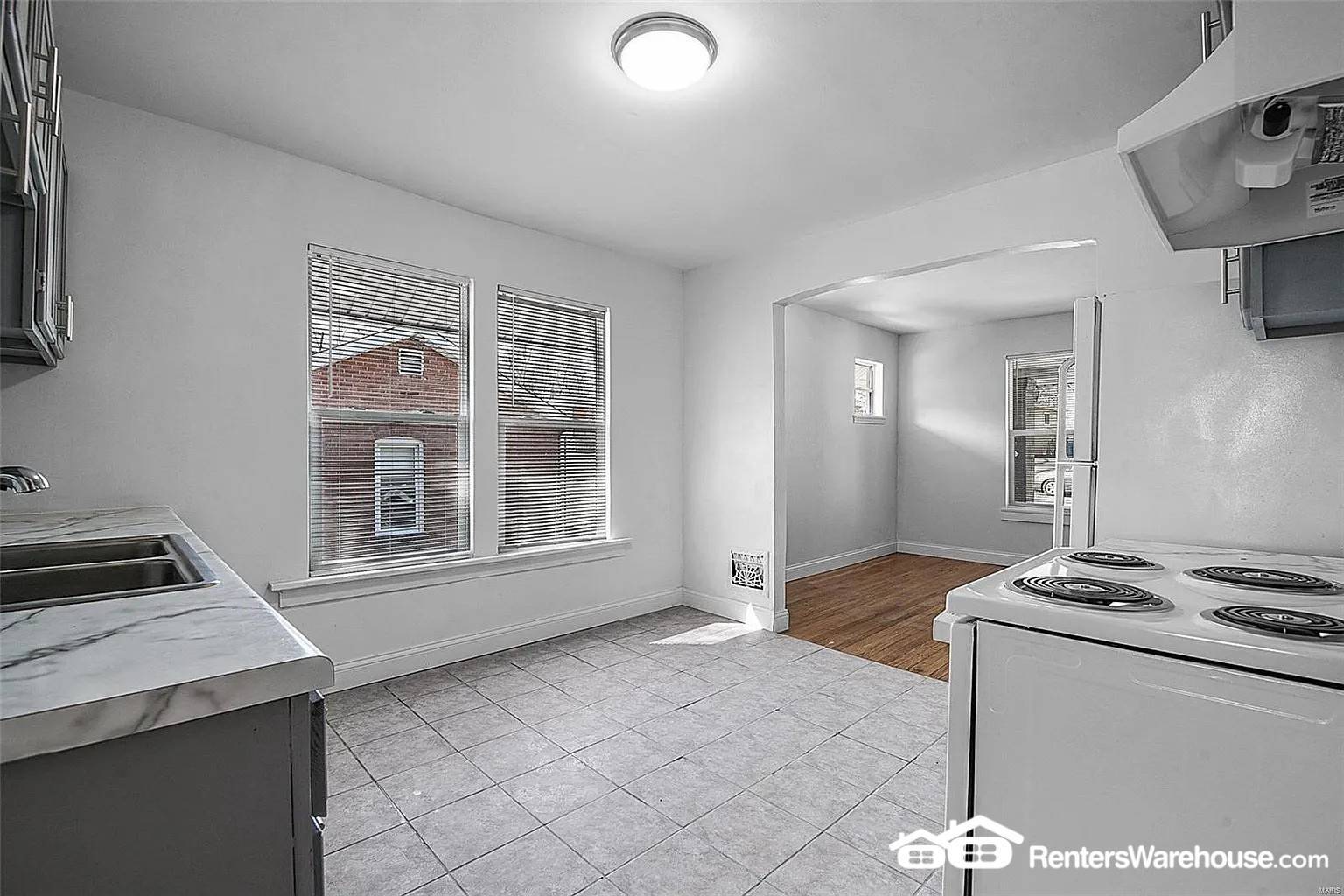 Building Photo - 2946 Hilleman Ave