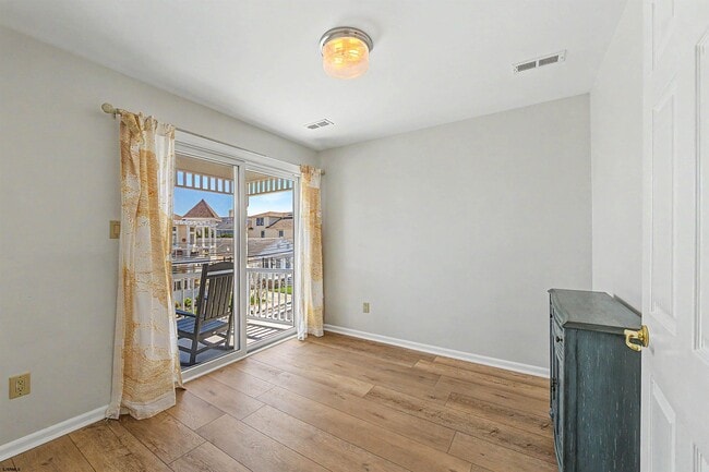 Building Photo - 2 S Coolidge Ave