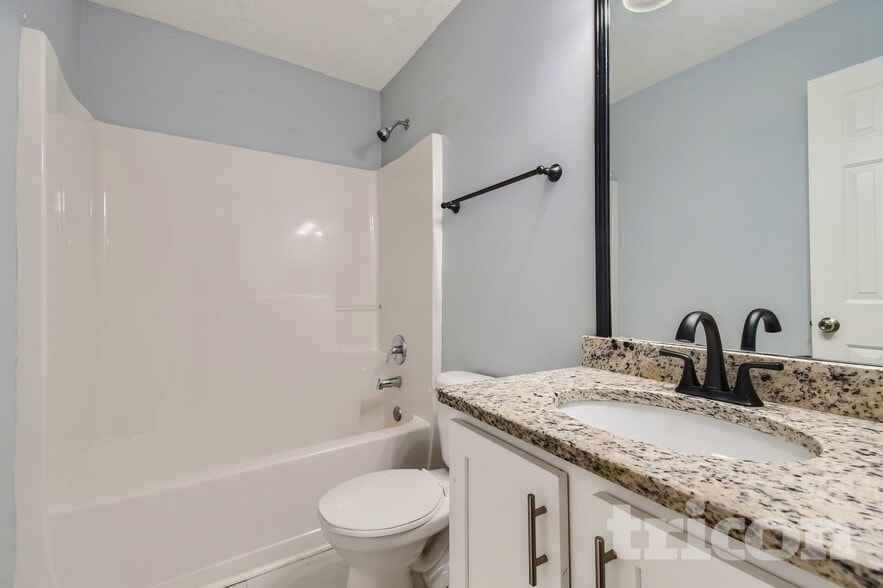 Building Photo - 904 Ambeau Cir