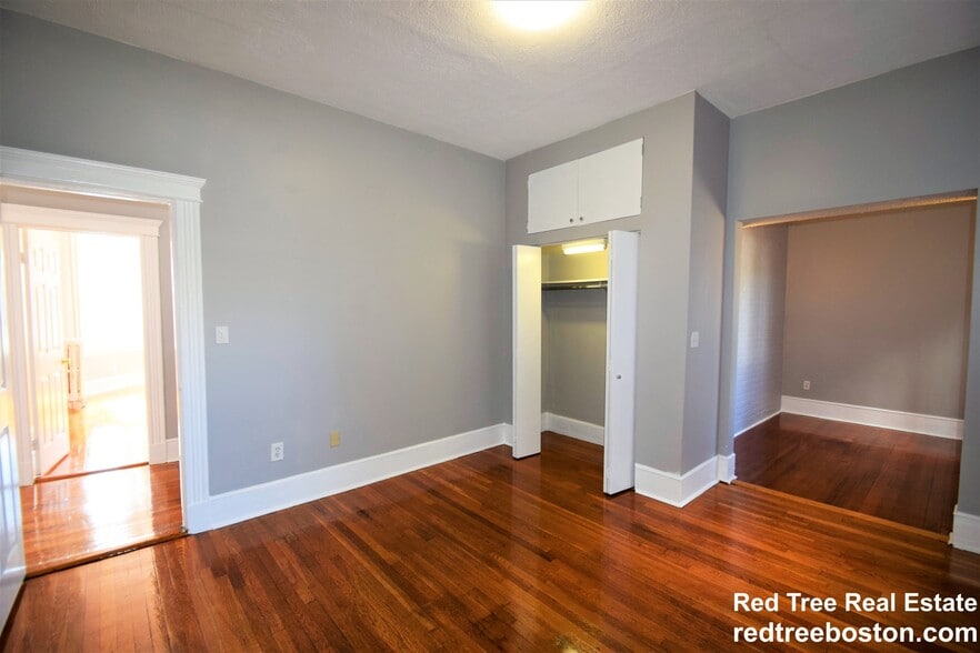 Building Photo - 83 Glenville Ave