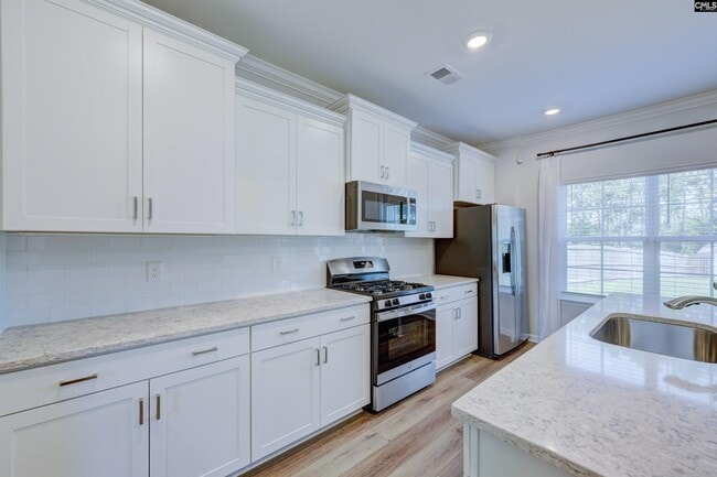Building Photo - 151 Brockway Dr