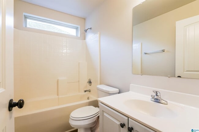 Building Photo - 181 Creekstone Tr