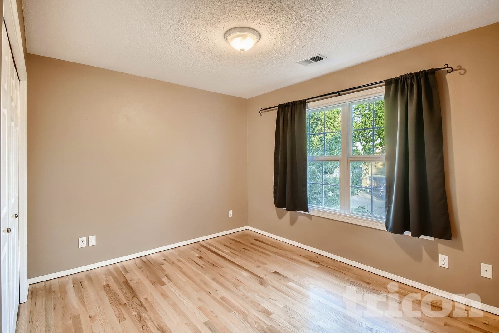 Building Photo - 28501 SW Meadows Loop