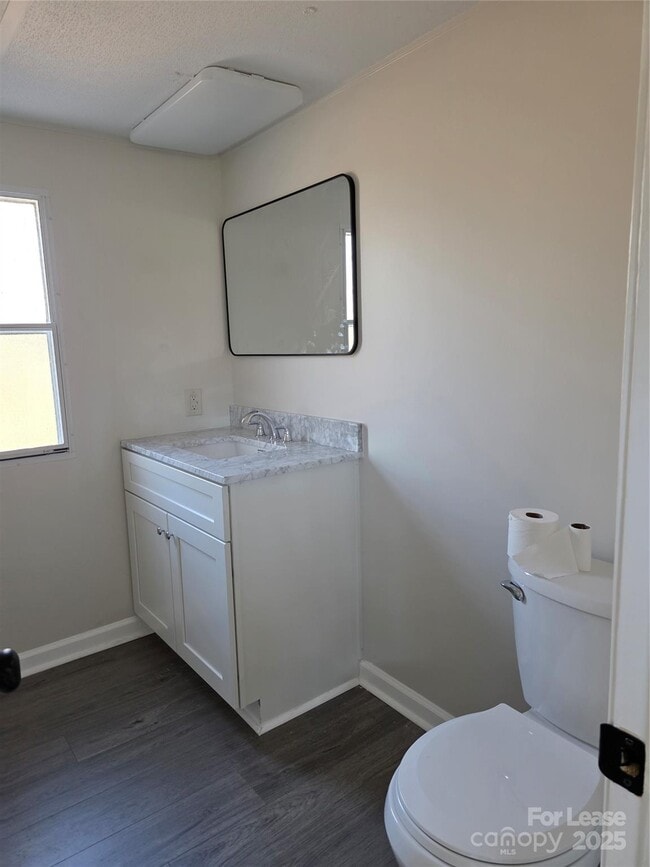 Building Photo - 5712 Unionville Rd