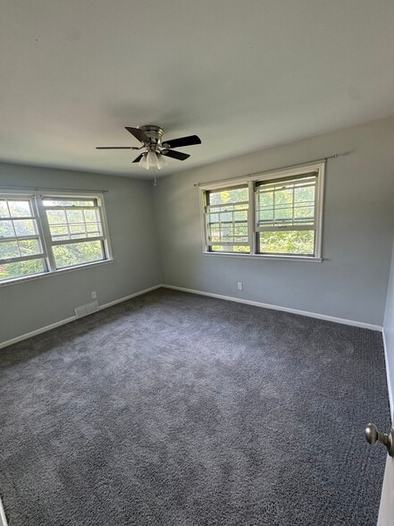 Building Photo - 1204 N 64th St
