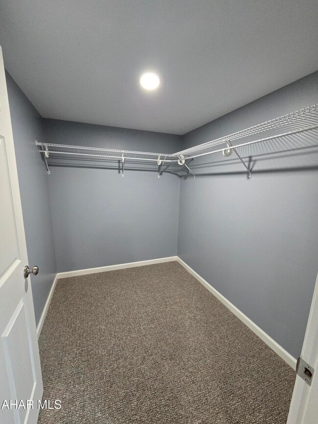 Building Photo - 1654 Quaker Valley Rd