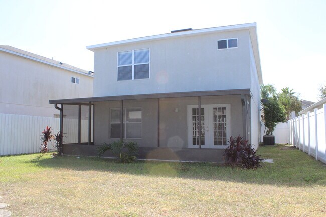 Building Photo - Lovely  3/2.5 Home w/ 2nd floor loft and f...