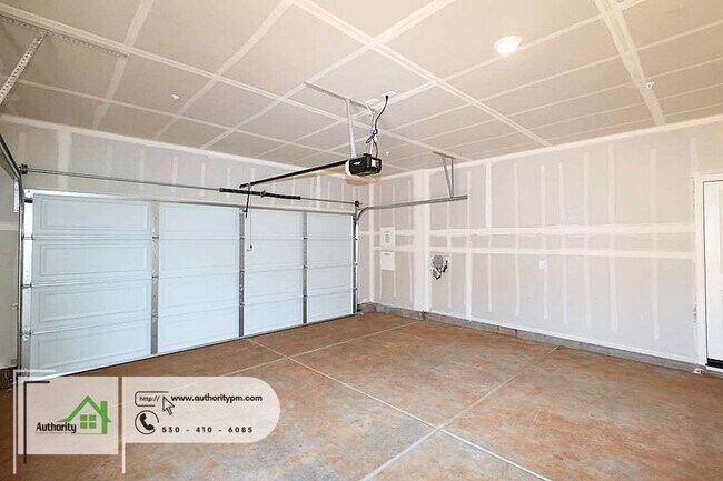 Building Photo - 3012 Legend Ln