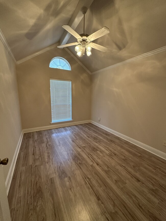 Building Photo - 9514 Rose Hollow Ln
