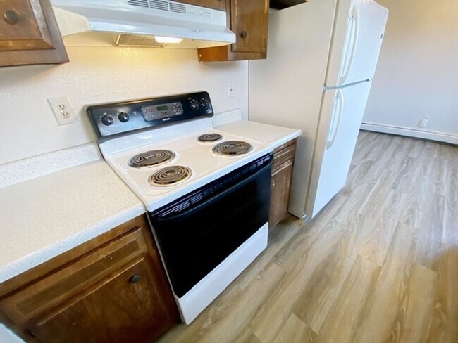 Building Photo - 3934 W 30th Ave