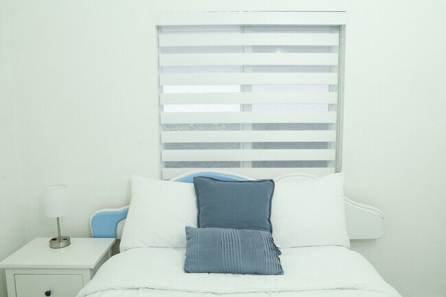 Building Photo - 14758 SW 39th Terrace