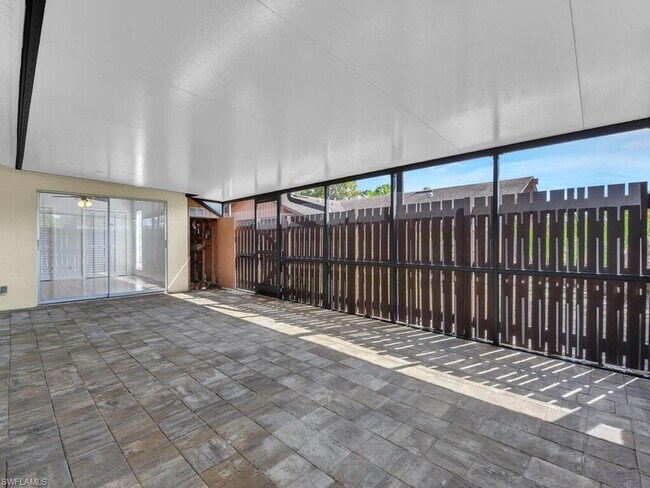 Building Photo - 5620 Foxlake Dr