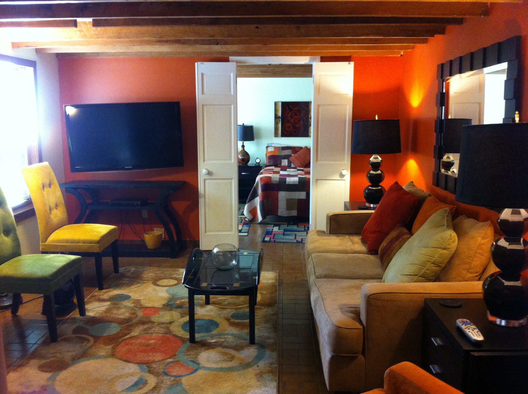 TV ROOM, DOWNSTAIRS BDRM - 400 Millaudon St