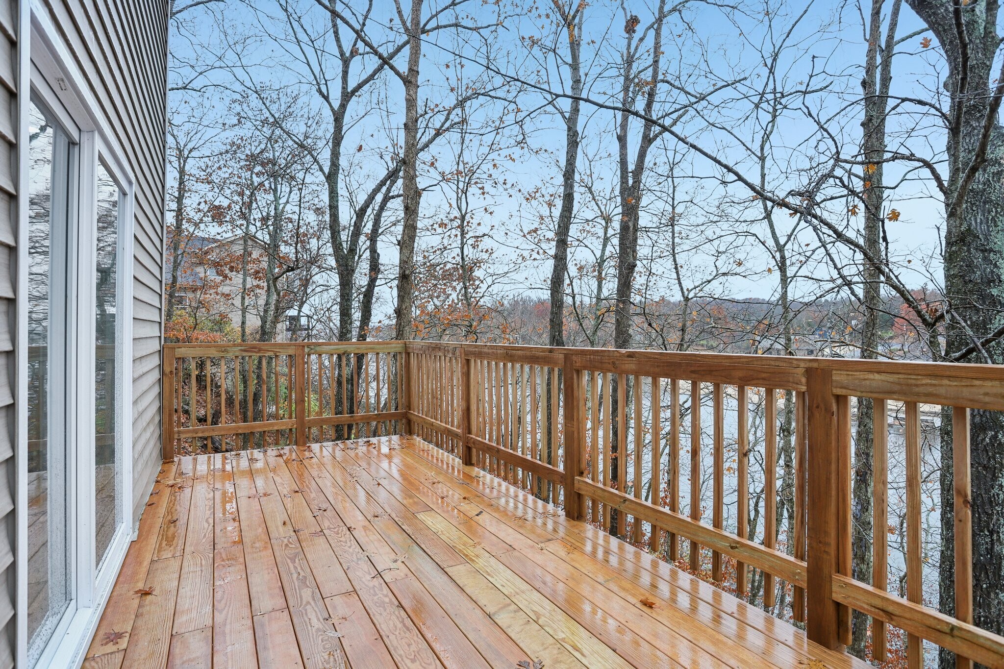 Building Photo - 1357 Lake Sherwood Dr
