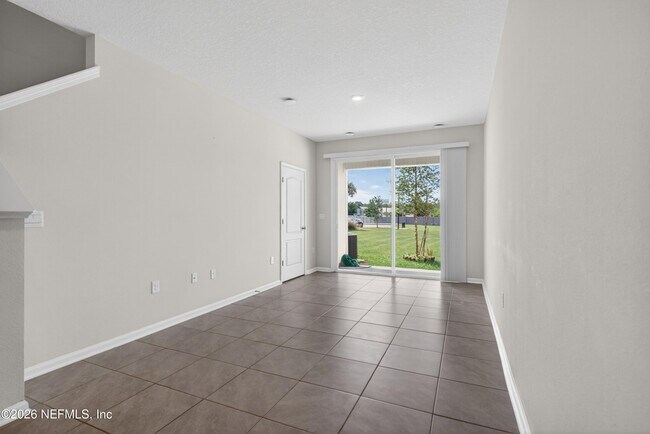 Building Photo - 8210 Larose Rd