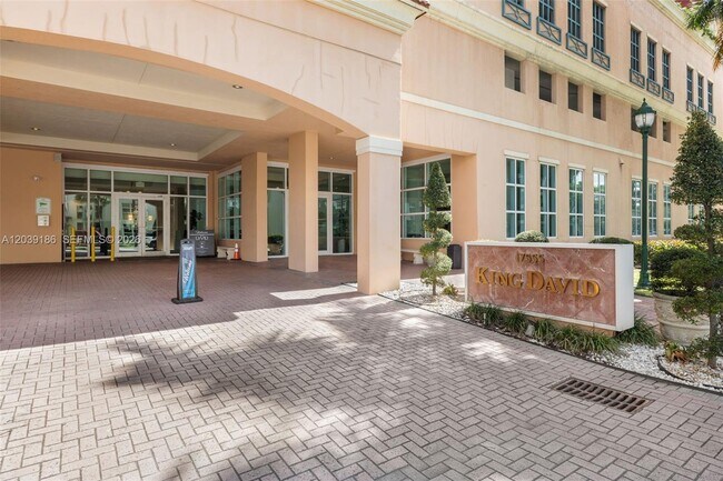 Building Photo - 17555 Atlantic Blvd
