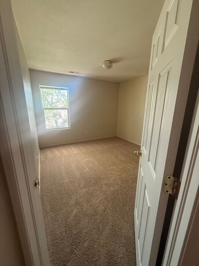 Building Photo - BEAUTIFUL CONDO IN WOLF RANCH!!
