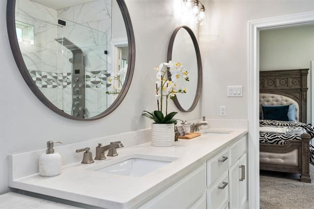 Building Photo - 245 Colonial Dr