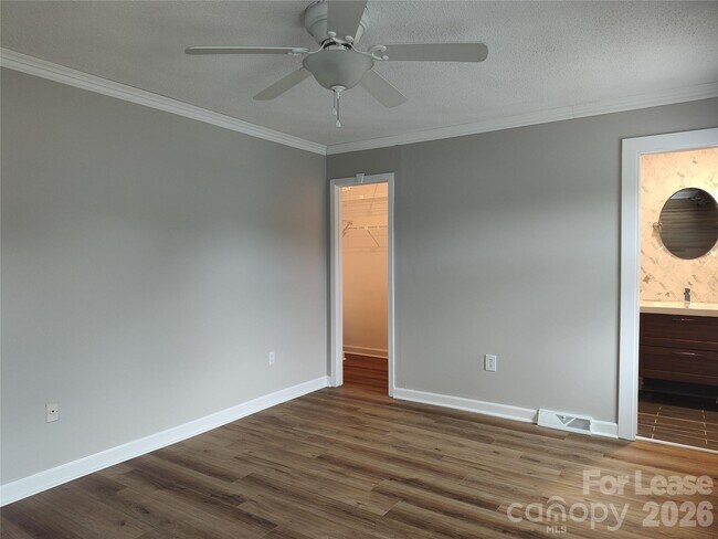 Building Photo - 7413 Doves Nest Cir