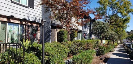 Building Photo - 1 Month Free Rent!!Renovated La Mesa Village 2BR/2BA Condo