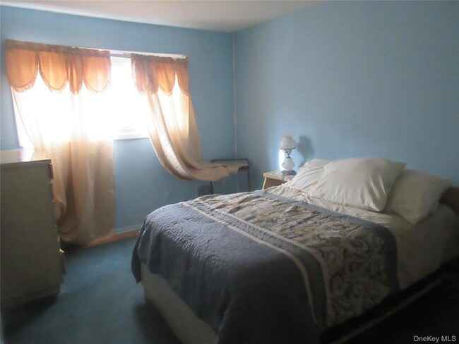 Building Photo - 5 Coyne Dr