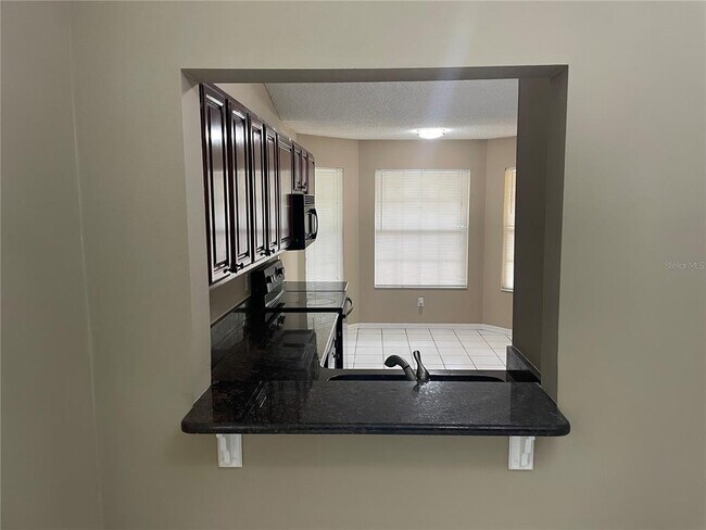 Building Photo - 6776 Brittany Chase Ct