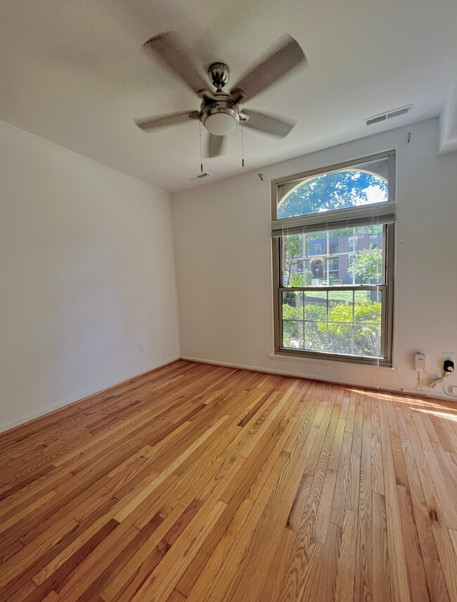 Building Photo - 8304 Tobin Rd