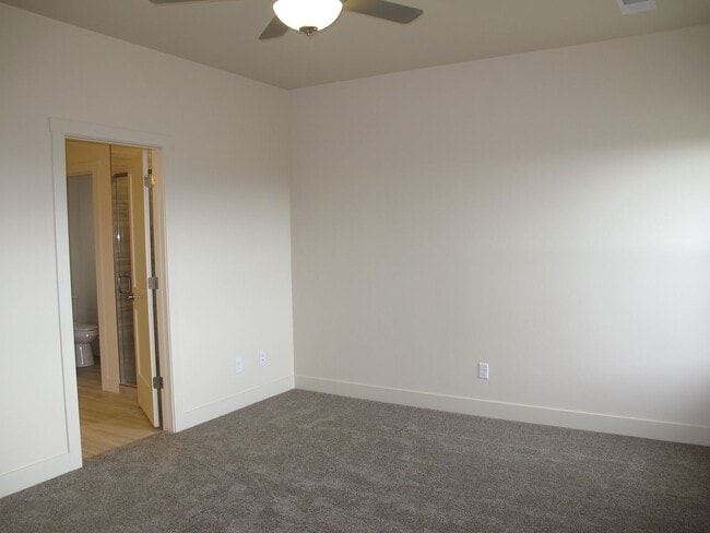 Building Photo - Pending Application!