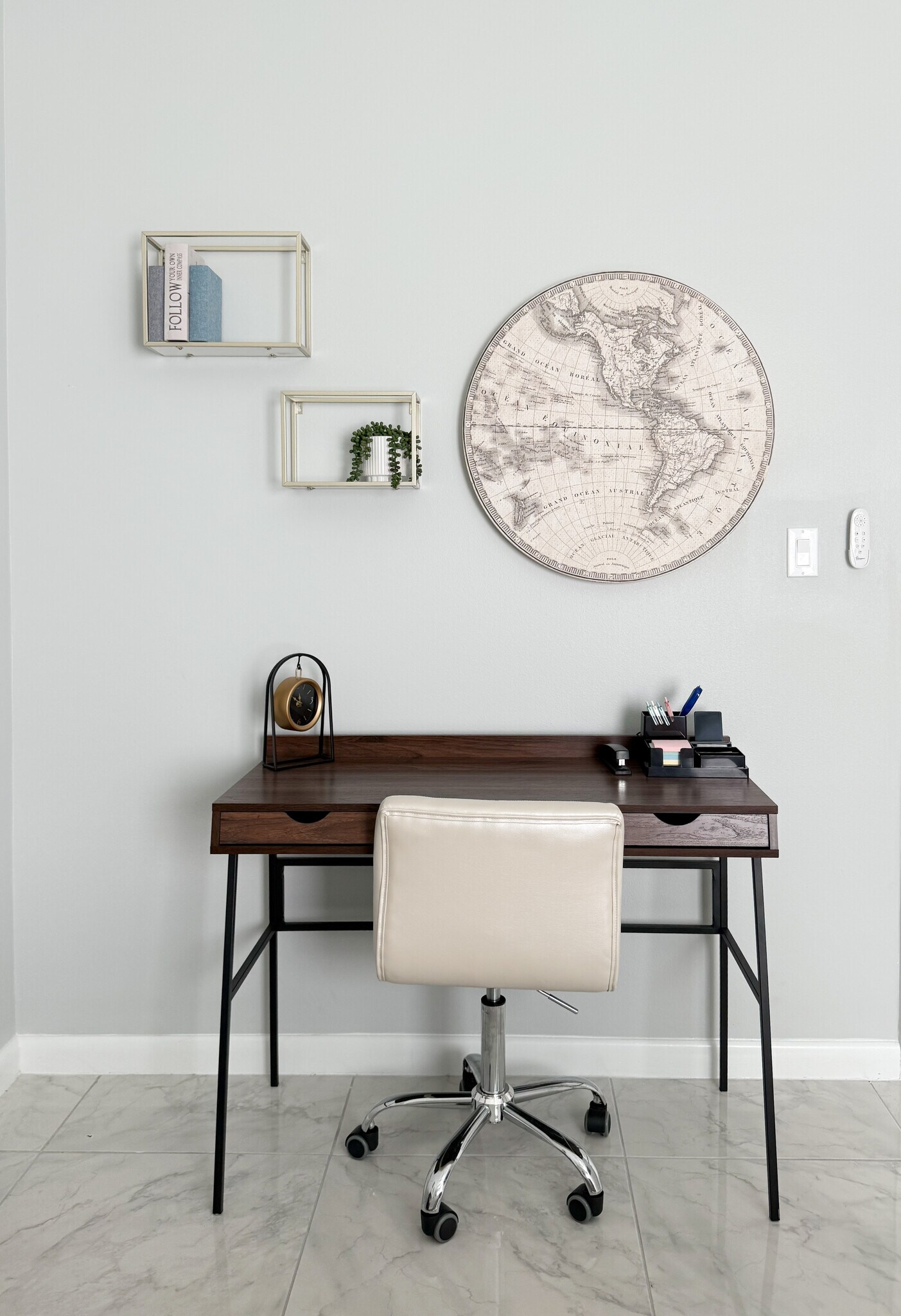 Building Photo - 2108 E Viviana St