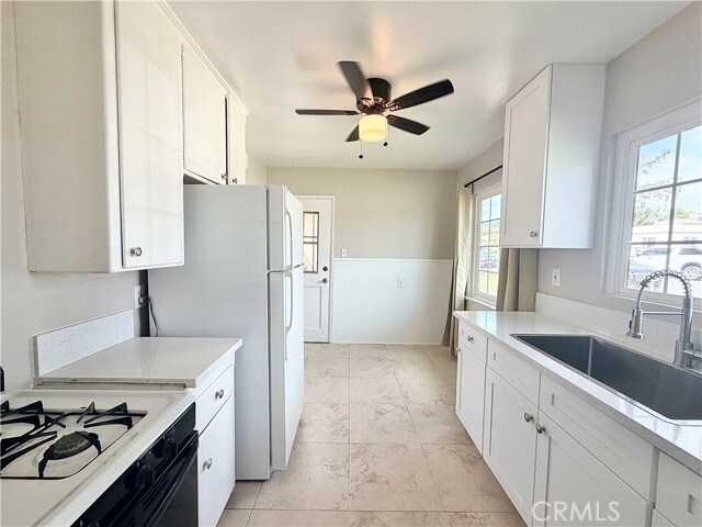 Building Photo - 313 N Beverly Ct