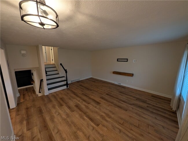 Building Photo - 8645 Courtland Dr