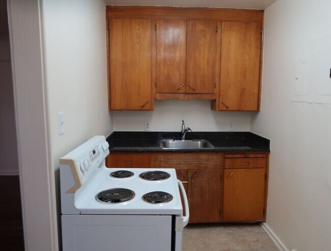 Building Photo - Preston Apartments