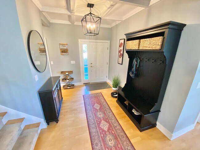 Building Photo - 3 Bedroom Home South Burlington Available ...