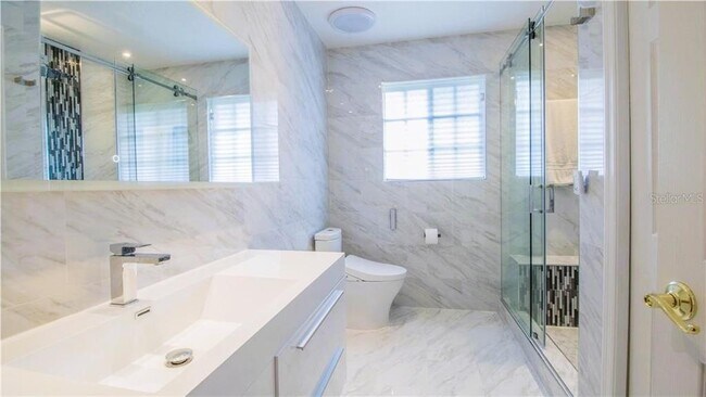 Building Photo - 3323 Cypress Landing Dr