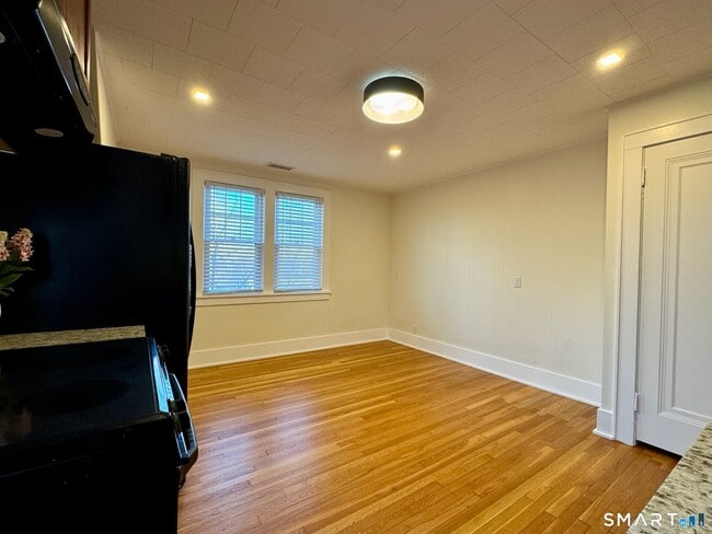 Building Photo - 336 Federal Rd