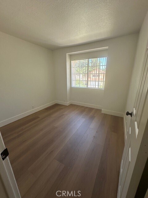 Building Photo - 24511 Leafwood Dr