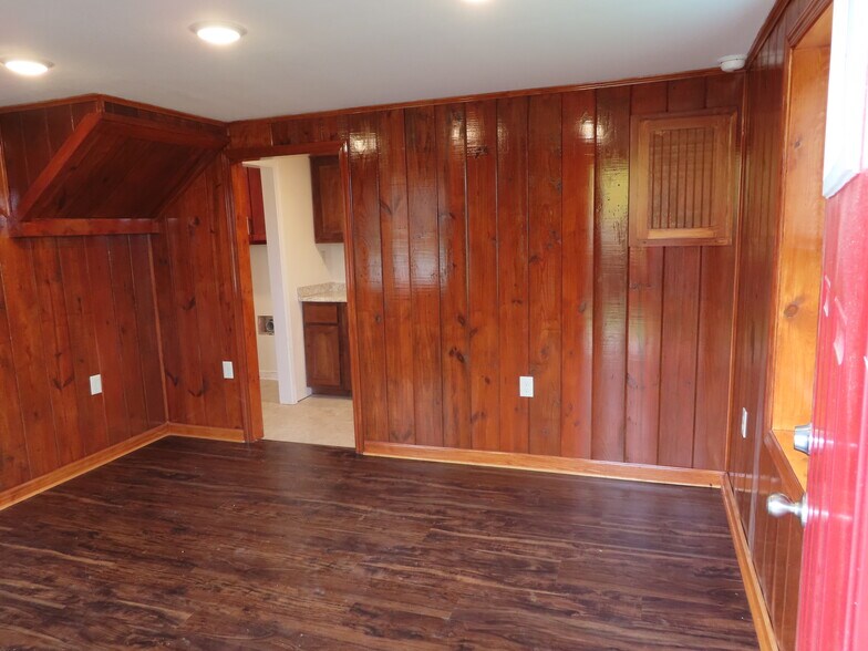 Building Photo - 15091 Fort Campbell Blvd