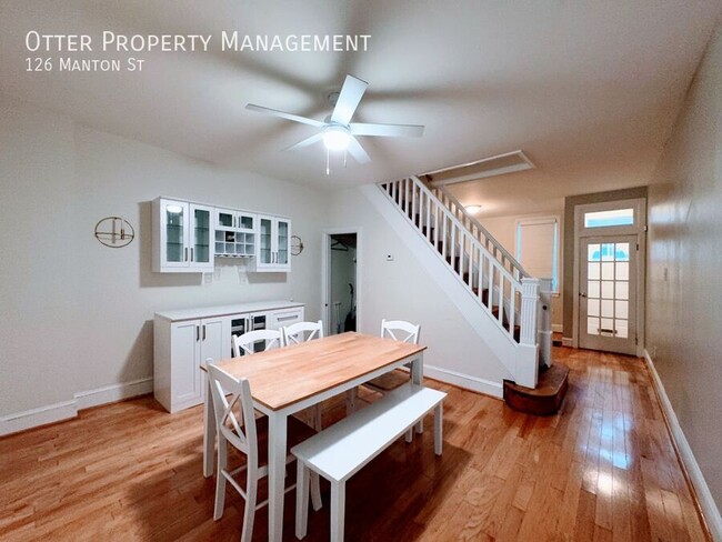 Building Photo - Modern Charm Meets Comfort – Stunning 2BR/...