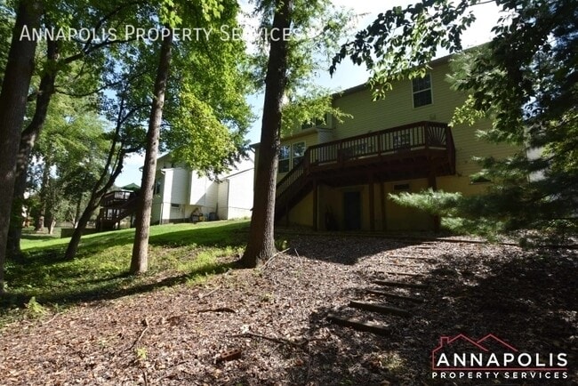 Building Photo - 2808 Traxler Ct