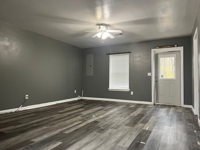 Building Photo - 13301 Kanis Rd