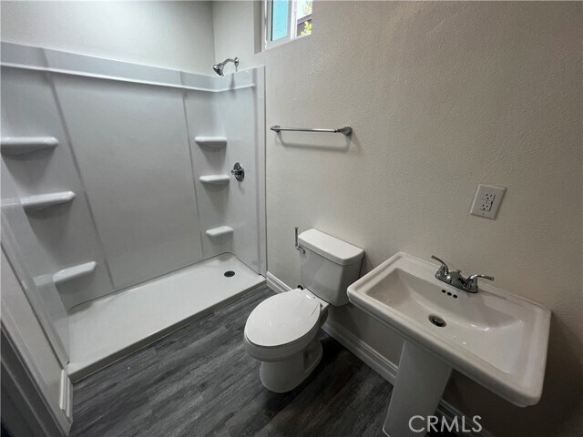 Building Photo - 6576 Lorena Ave