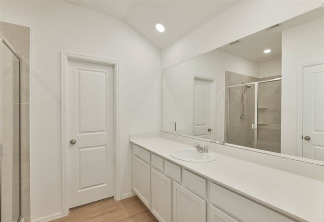 Building Photo - 1935 Barrett Gables Dr