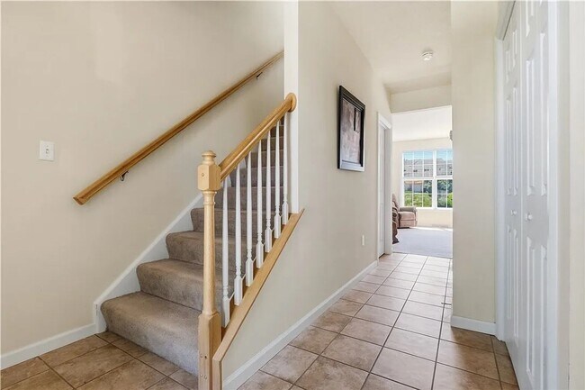 Building Photo - 10565 Cherry Grove Ct