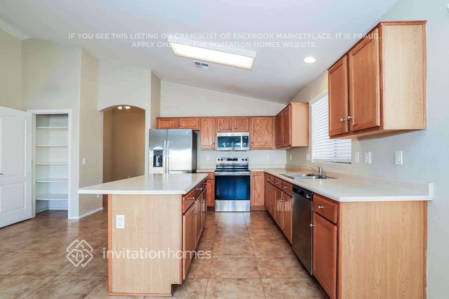 Building Photo - 3062 W Yellow Peak Dr