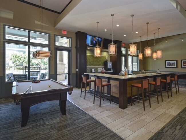 Building Photo - 11300 Farrah Ln
