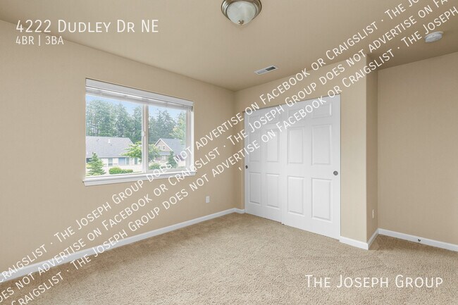 Building Photo - 4222 Dudley Dr NE