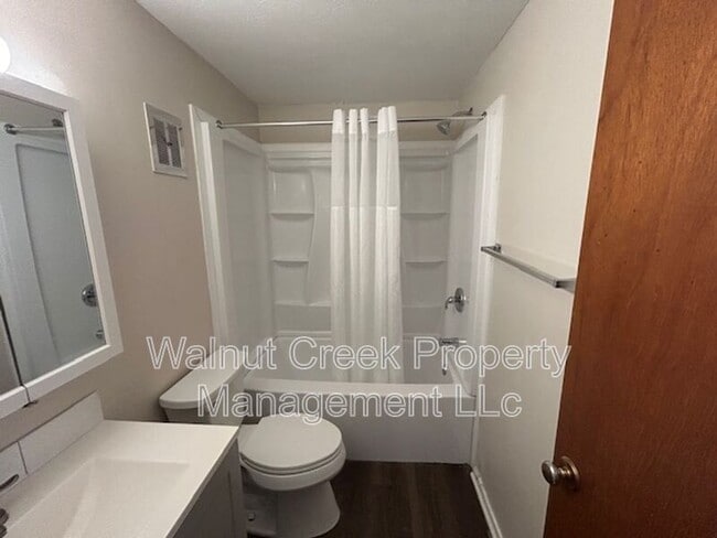 Building Photo - 5520 Beavercrest Dr